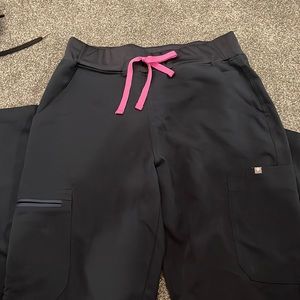 Yola skinny scrubs, night sky Figs